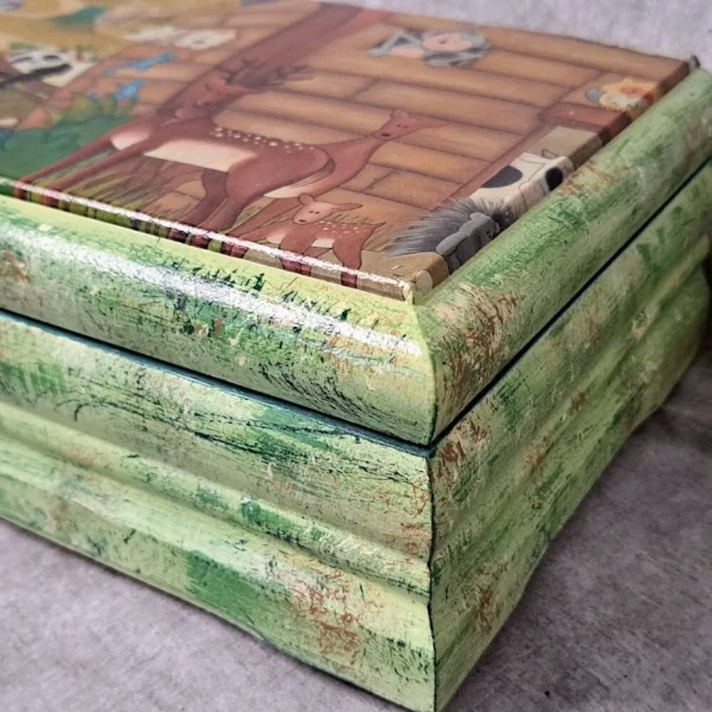 Handcrafted Childs Memory Box - Picture 3 of 6